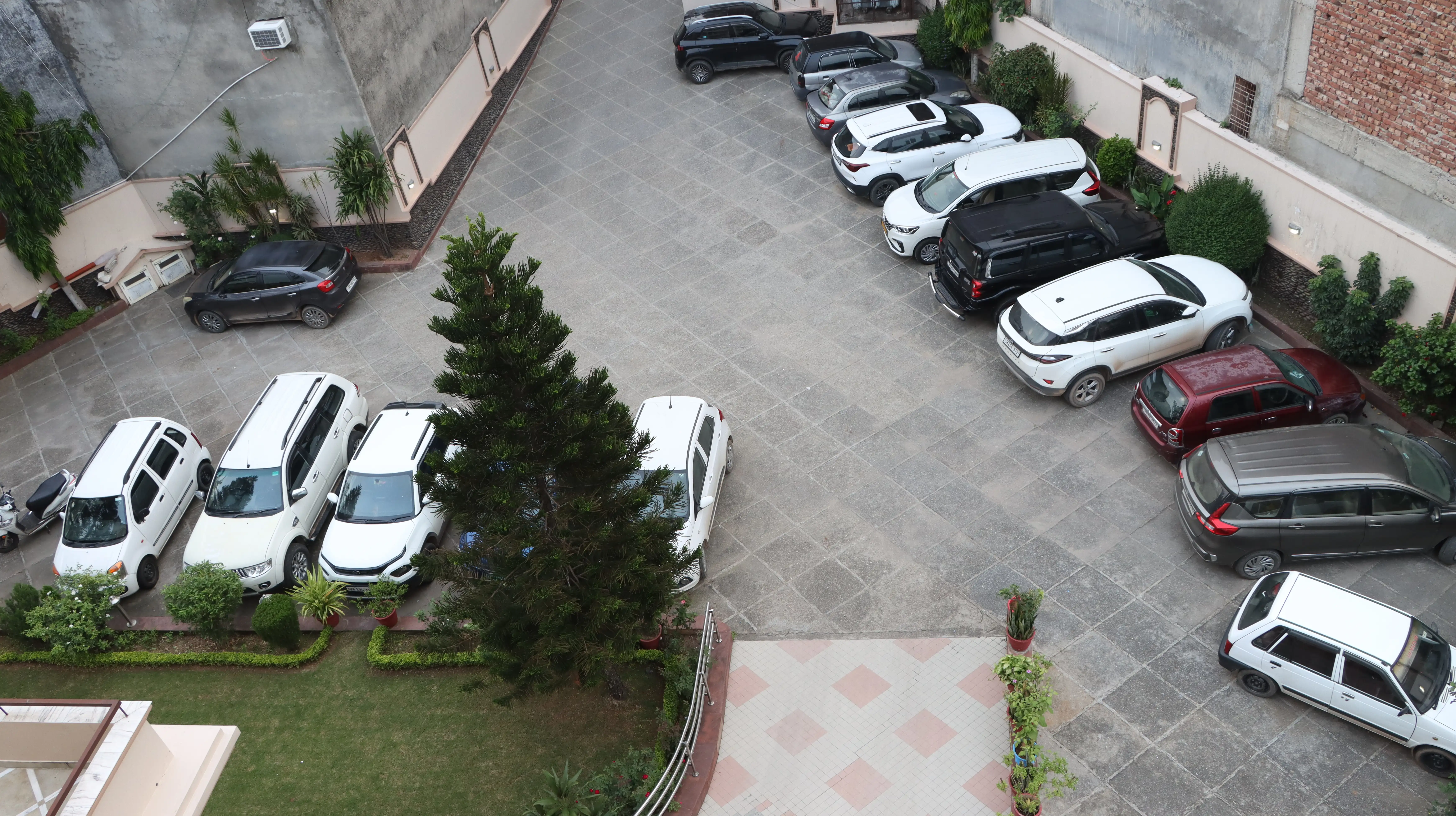Hotel Building
